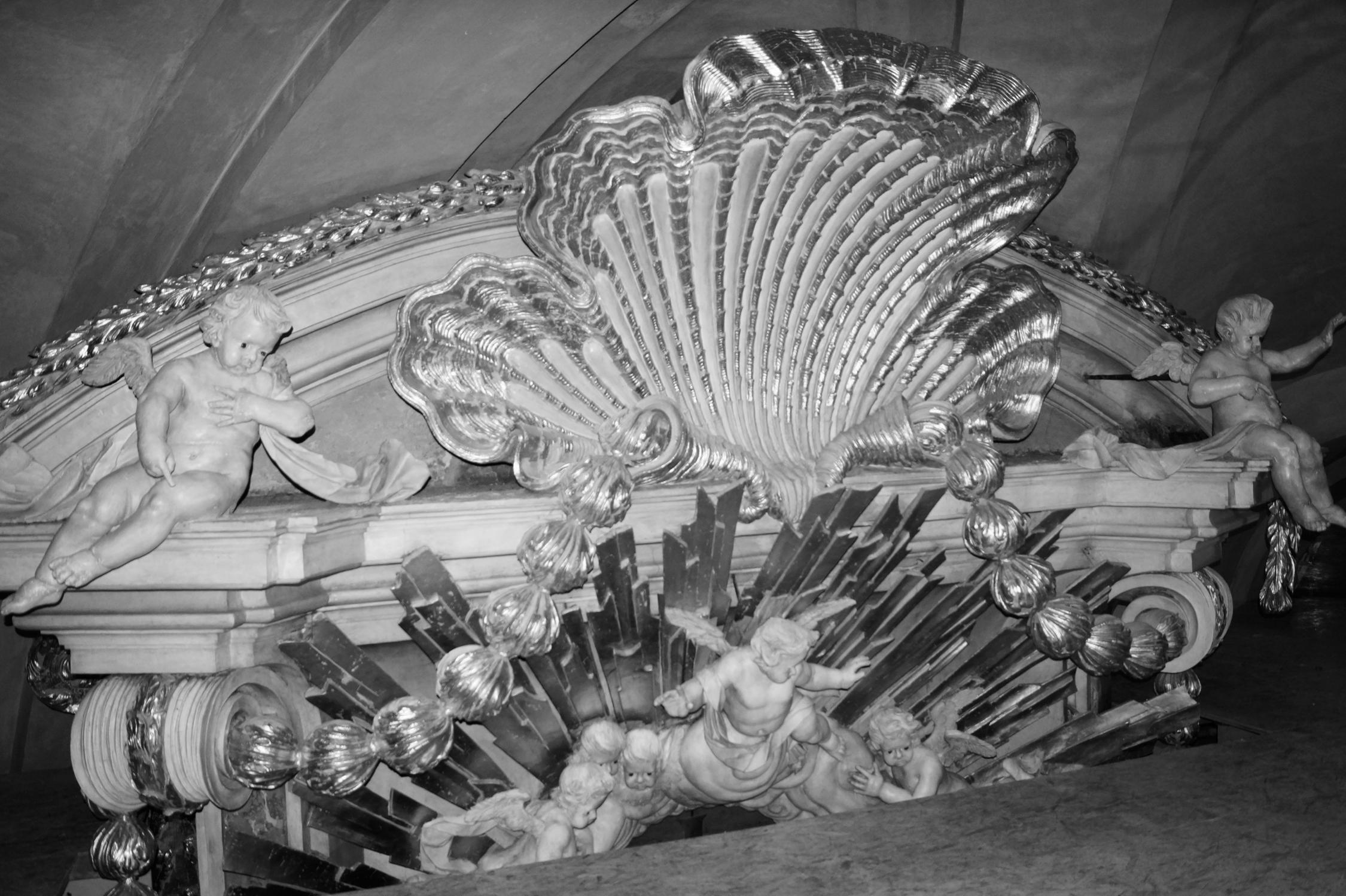 Kirchensanierung: Hochaltar