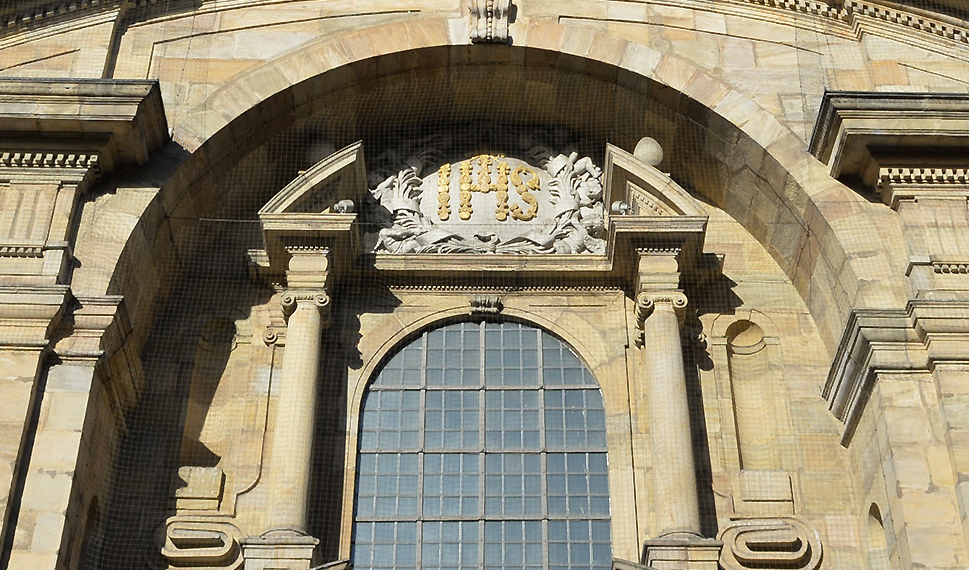 Slider - Ausschnitt aus der Frontansicht der Kirche St. Martin Bamberg